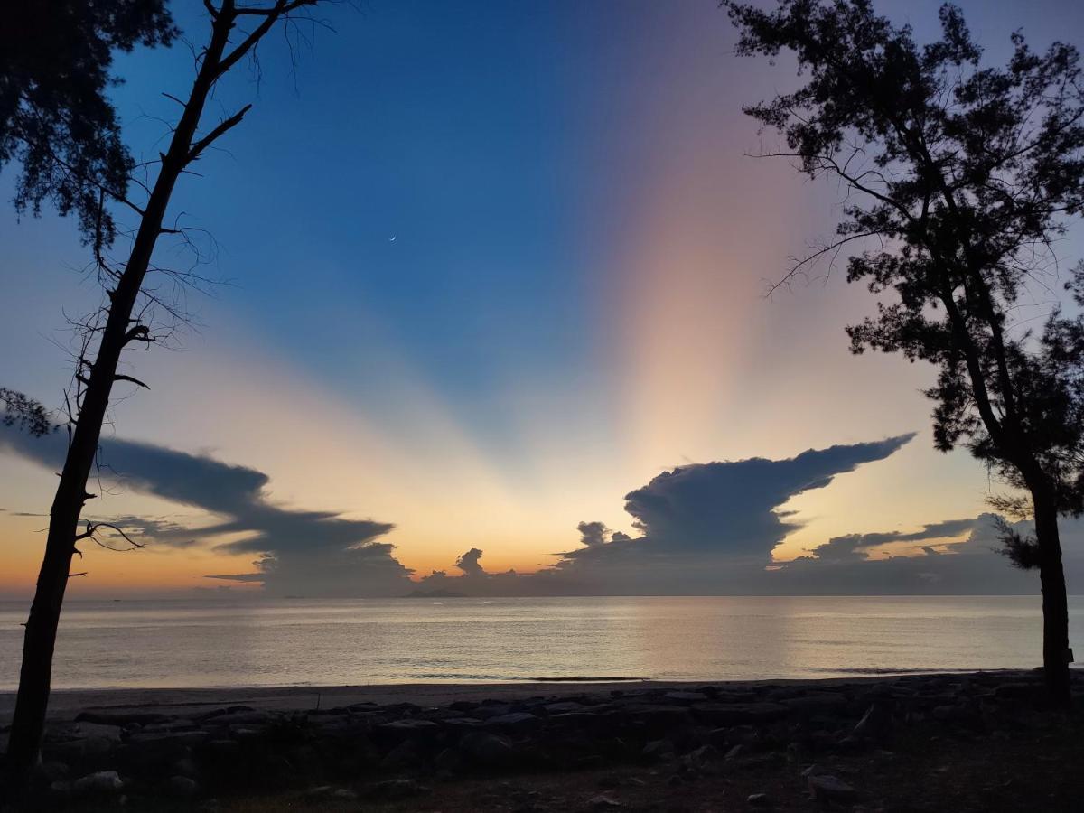 Tamu Beradu Guesthouse Dungun Bagian luar foto